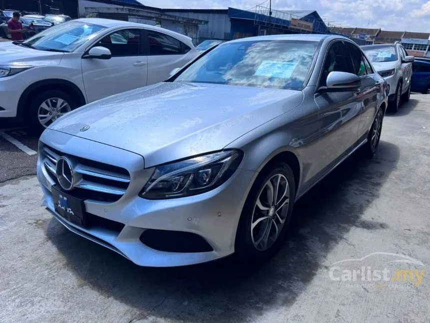 2017 Mercedes-Benz C200 Avantgarde Sedan