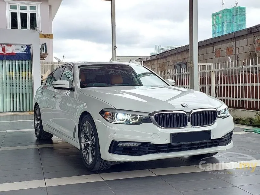 2019 BMW 530e SPORT Sedan