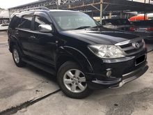 2005 Toyota Fortuner 2.7 V REGISTER 2006/ LEATHER/ GOOD CONDITION