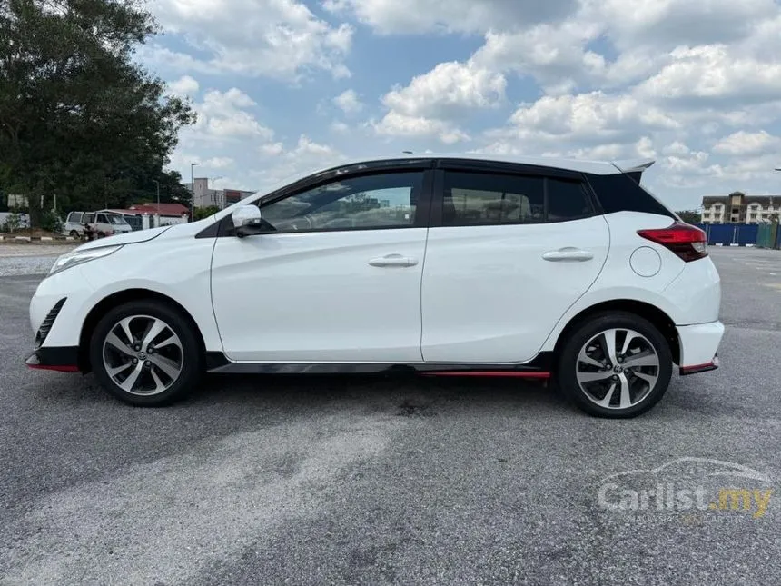 2020 Toyota Yaris E Hatchback