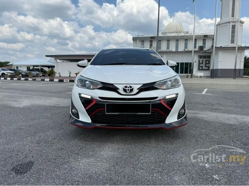 2020 Toyota Yaris E Hatchback