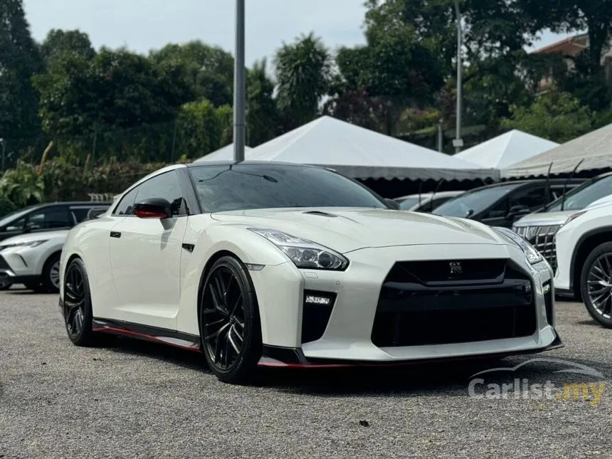 2018 Nissan GT-R Premium Edition Coupe