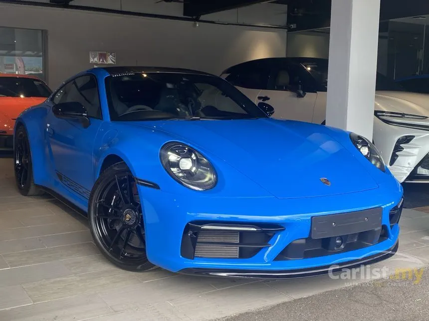 2022 Porsche 911 Carrera GTS Coupe