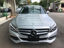 2015 Mercedes-Benz C200 2.0 Avantgarde Sedan Premium pkg HUD