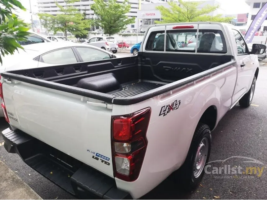 2022 Isuzu D-Max Standard Pickup Truck