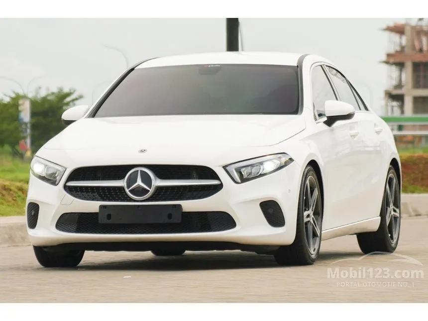 2019 Mercedes-Benz A200 progressive line Sedan