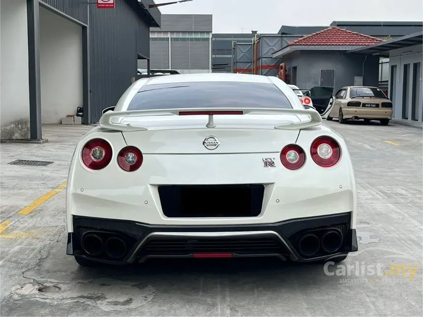 2019 Nissan GT-R Prestige Coupe
