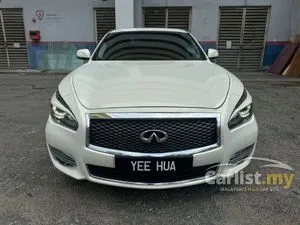 2015 Infiniti Q70 2.5 Sedan