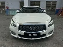 2015 Infiniti Q70 2.5 Sedan