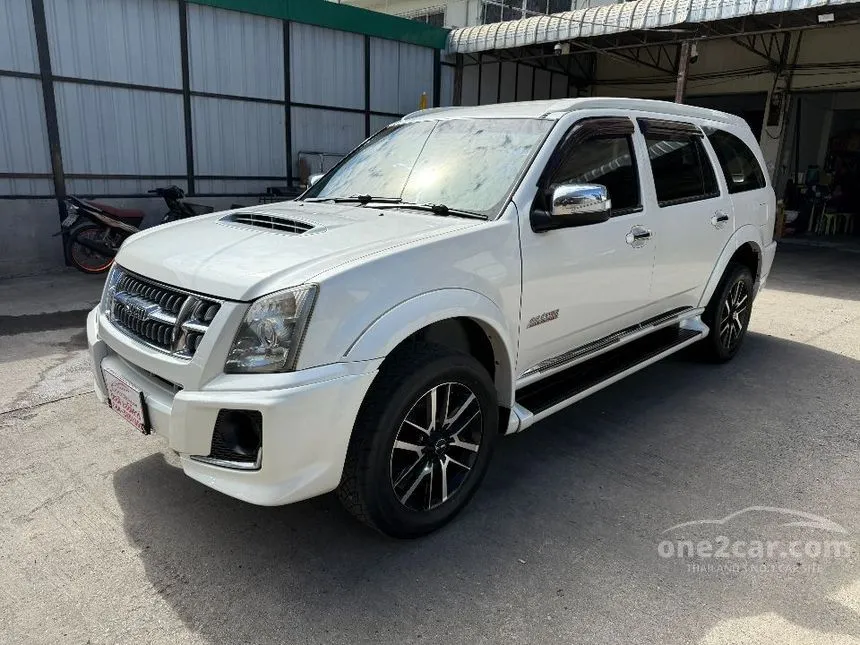 2013 Isuzu MU-7 Choiz SUV