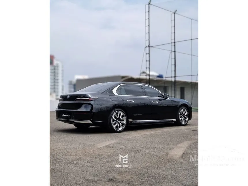 2024 BMW i7 xDrive60 Gran Lusso Sedan