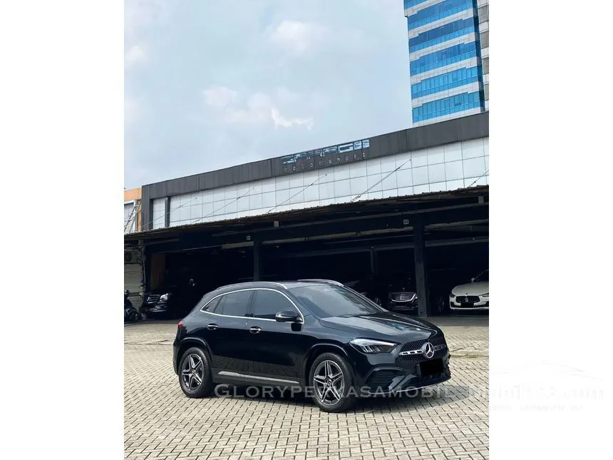 2024 Mercedes-Benz GLA200 AMG Line SUV