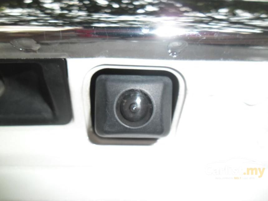 2011 Toyota Alphard