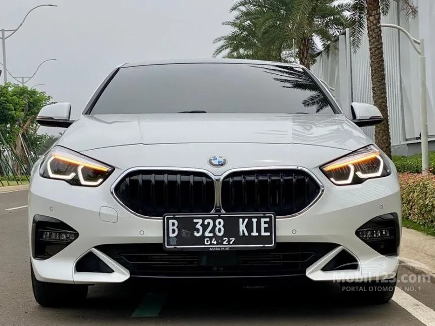 Jual Mobil BMW 218i 2022 Sport Line 1.5 di Banten Automatic Gran Coupe Putih Rp 591.000.000