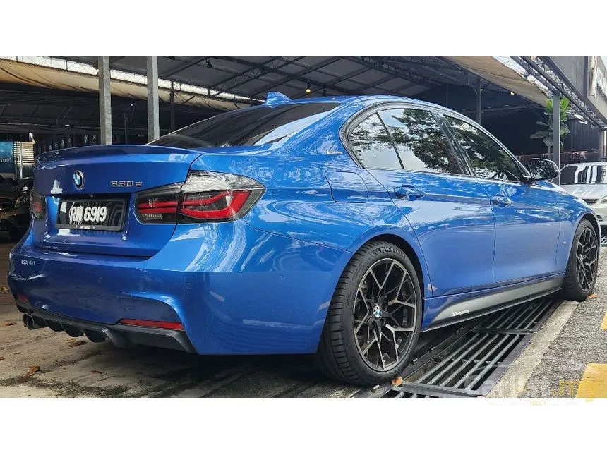 2019 BMW 330e M Sport Sedan