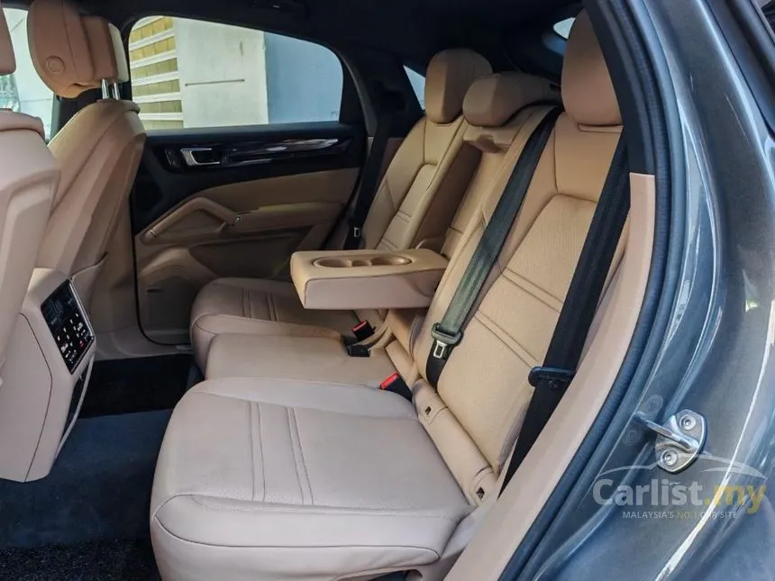 2022 Porsche Cayenne Coupe